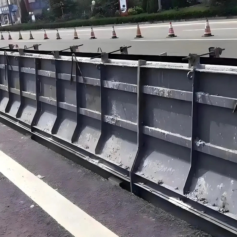 Cassaforma per guardrail