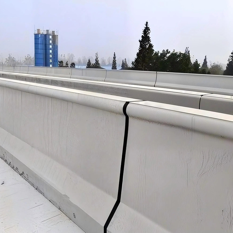 Cassaforma per guardrail