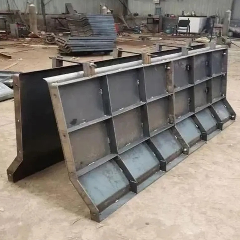 Cassaforma per guardrail